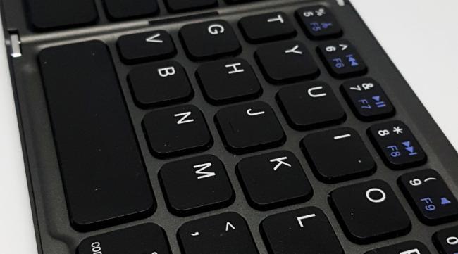 罗技键盘如何连接ipad