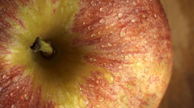 苹果表面有黑锈怎样防止呢