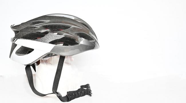 共享单车头盔怎么戴