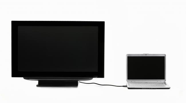 电脑怎么连接两个电脑屏幕上