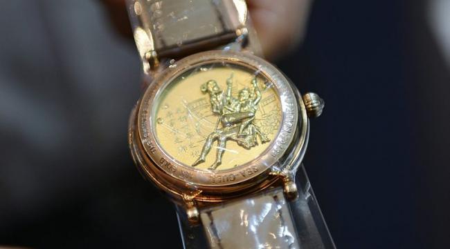 在淘宝上拍卖的表是正品吗可信吗