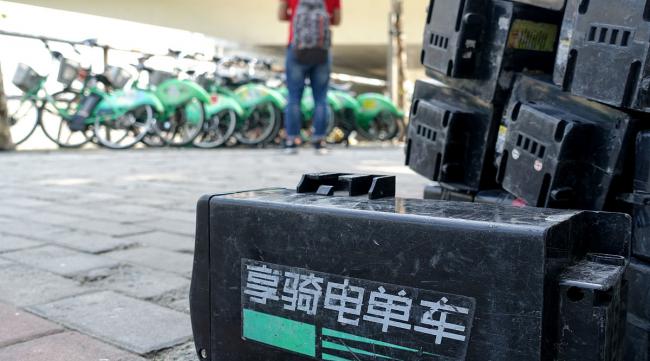 深圳电动车怎么换租的电池呢