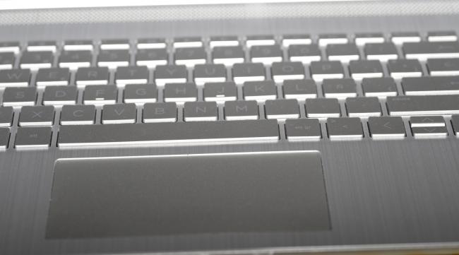 笔记本电脑的键盘需要贴膜吗