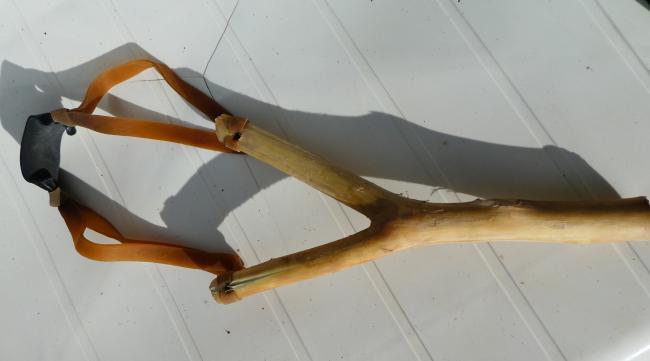 如何用木材做一把好弓子