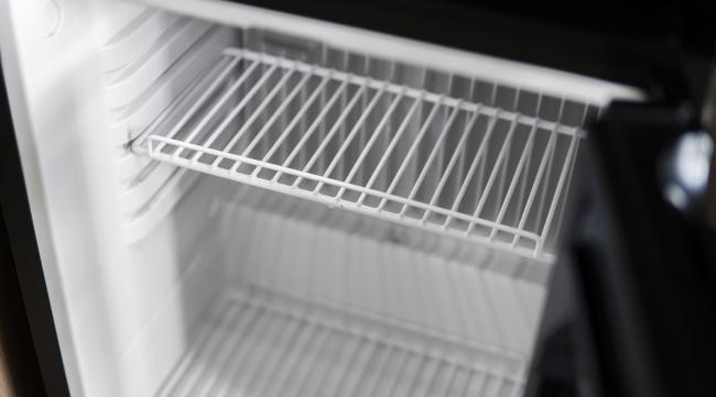 冰柜散热口为何会发热呢