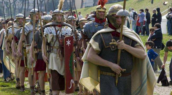 罗马帝国时一个军团有多少人