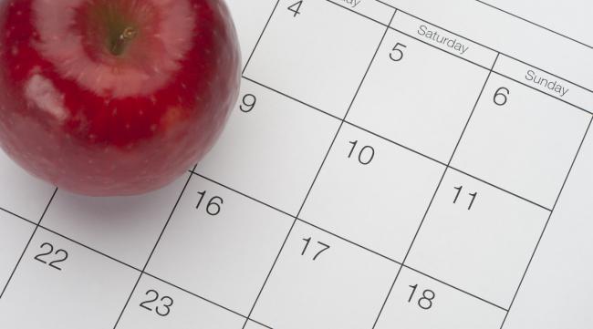 苹果手机怎么设日历提示