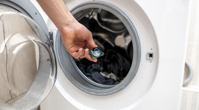 自动洗衣机如何注入水和排水