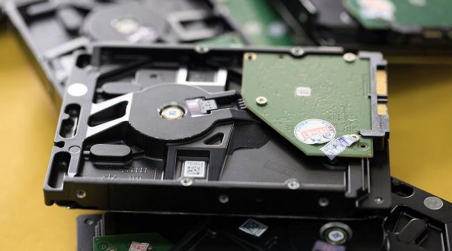 硬盘固件损坏怎样维修呢