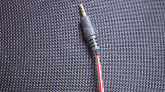 音箱音频输入线插头坏了怎样修复