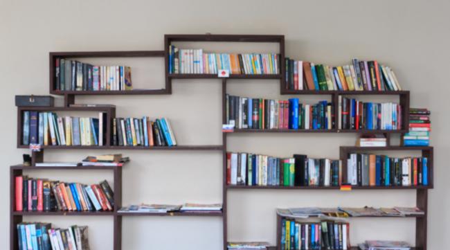 怎么自己做一个木质满墙书架呢
