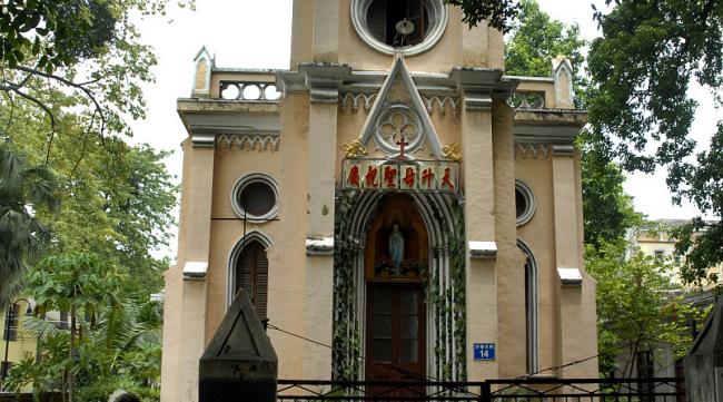 广州石室圣心大教堂建于何年