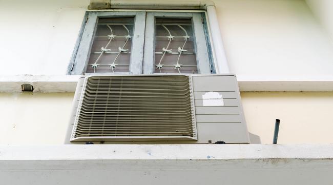 排气扇排空气时能开窗户吗