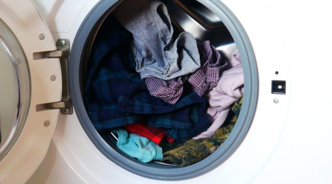 洗衣机洗衣服时如何防缠绕呢