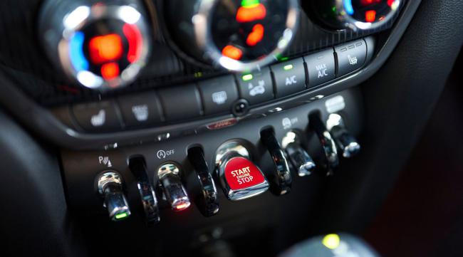 法拉利458驾驶模式介绍