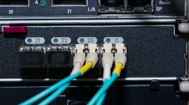 夏普光纤音频输出连接方法