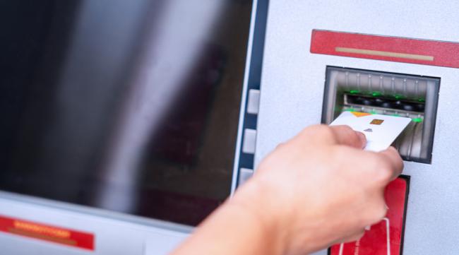 怎么用手机在银行ATM机上取钱