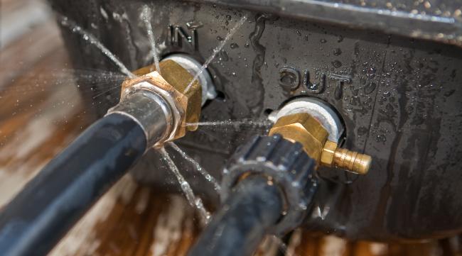 高压油管和低压油管漏油怎么办呢
