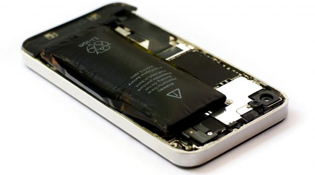 苹果手机电池可以拆吗