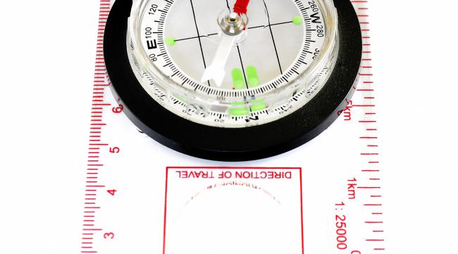 指南针怎么测海拔