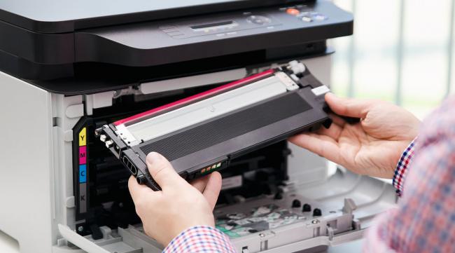 理光复印机怎么添加碳粉盒