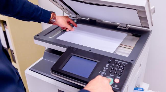 柯尼卡美能达打印机怎么扫描一本书