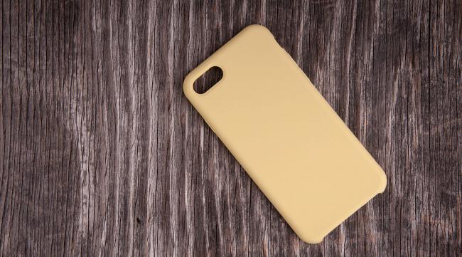 为什么硅胶手机壳会变黄