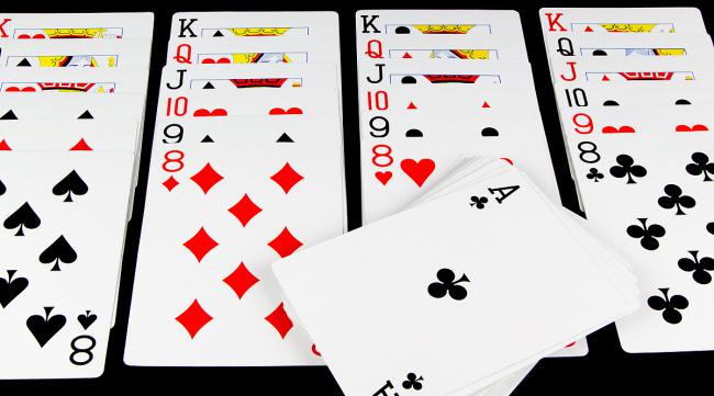 扑克牌五个人的玩法有哪些呢