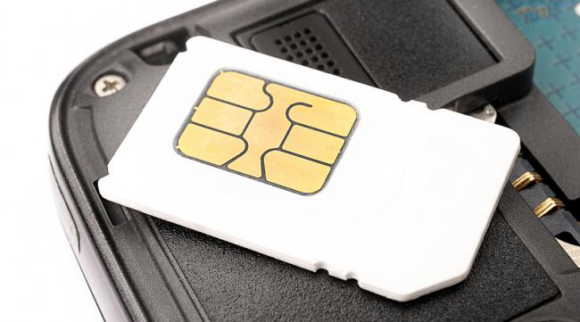移动定制版手机能用联通卡吗