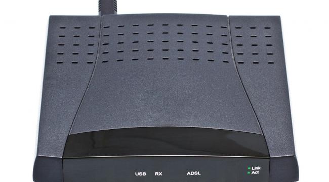 英菲克i9网络机顶盒怎么重置电视