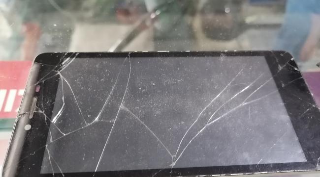 手机屏幕玻璃划痕修复最佳方法