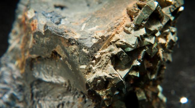 金属矿是怎样形成的