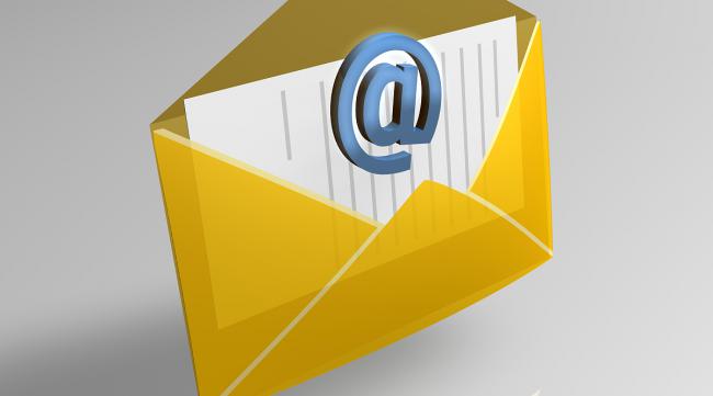 怎样使用邮箱发送文件呢