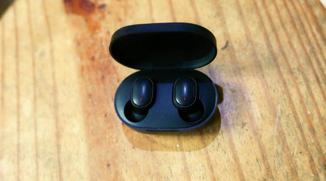 360蓝牙耳机盒怎么充电的