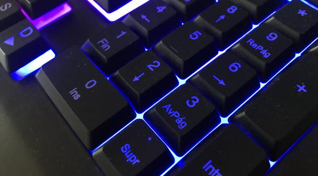 机械键盘按个键在发光的叫什么