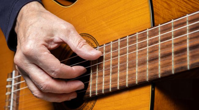 如何学吉他比较好