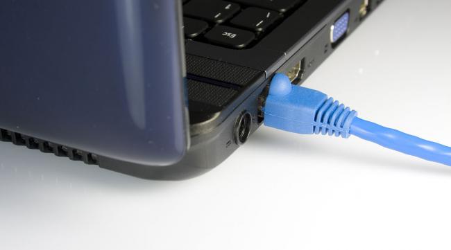 电脑连接网线怎么弄