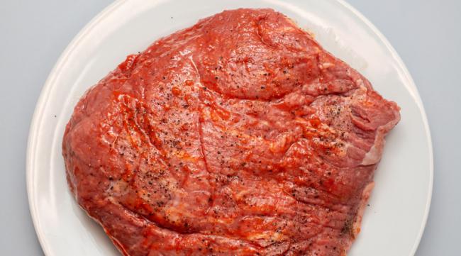 生牛肉怎么做成五香牛肉