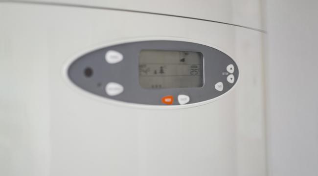 万和热水器自动下调设定温度怎么办