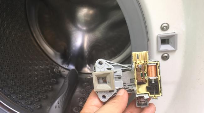 洗衣机电流声音大处理方法图解