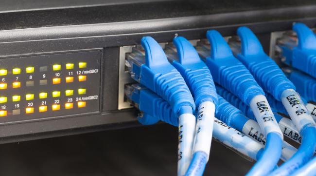 用电信光纤网线怎么给电脑连接网线