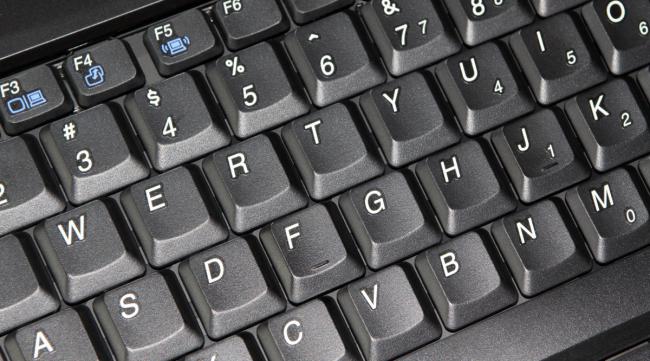 电脑键盘上下左右键变成字母