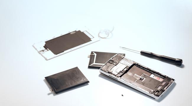 手机电池需要什么制造材料呢