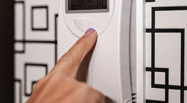 家用电暖器温度怎么调高低