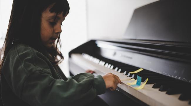 成人每天练多久钢琴是最佳的呢